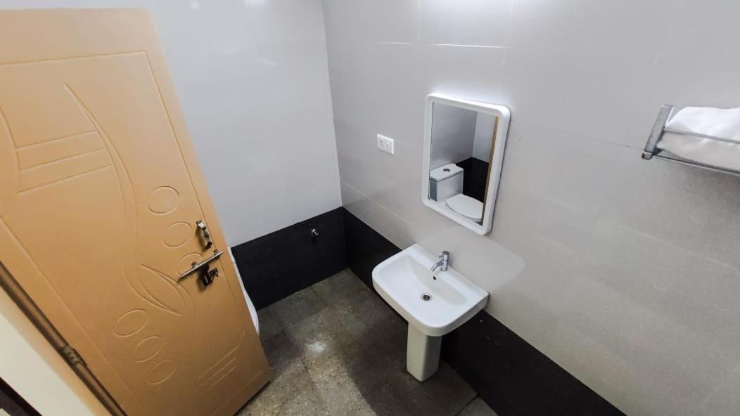 Fortune Village Hotel Kundapur Luaran gambar